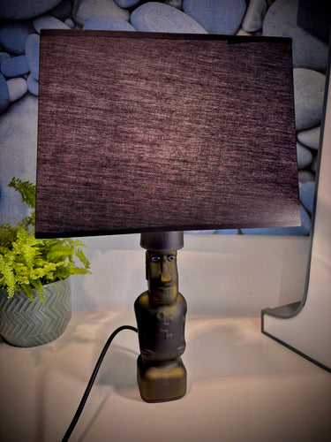 Osterinsel-Lampe